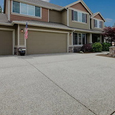 Driveway Cleaning in Upstate SC: Oil, Rust, and Red Clay—What Works on Each?